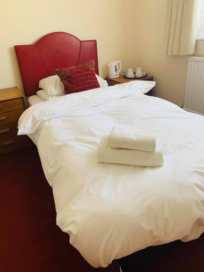 Ye Olde White Harte Hotel Burnham-on-Crouch Chambre photo