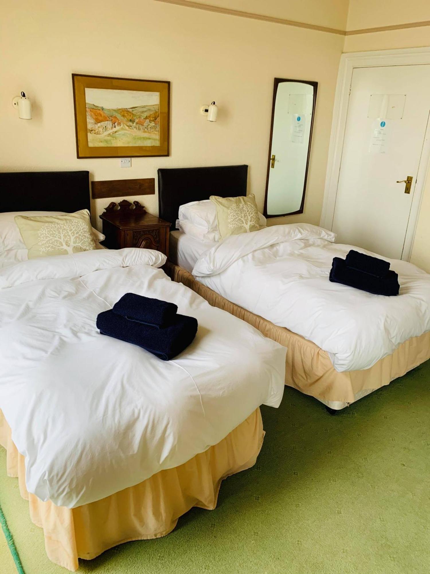 Ye Olde White Harte Hotel Burnham-on-Crouch Chambre photo
